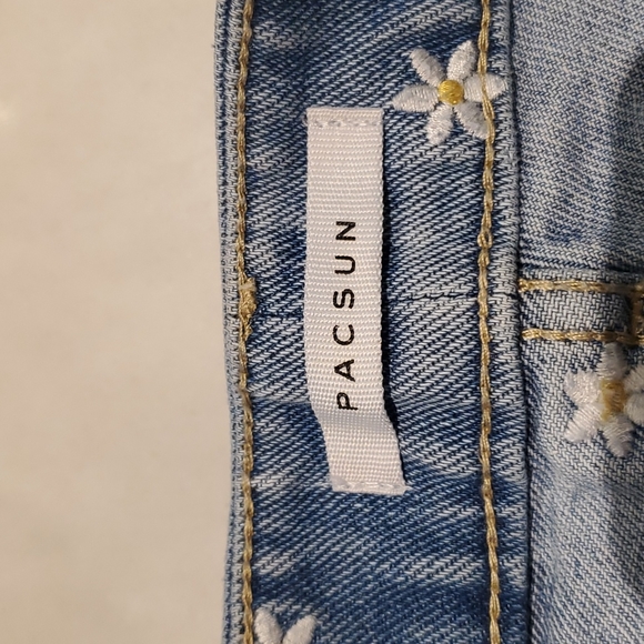 PacSun Jean Shorts - Picture 4 of 5